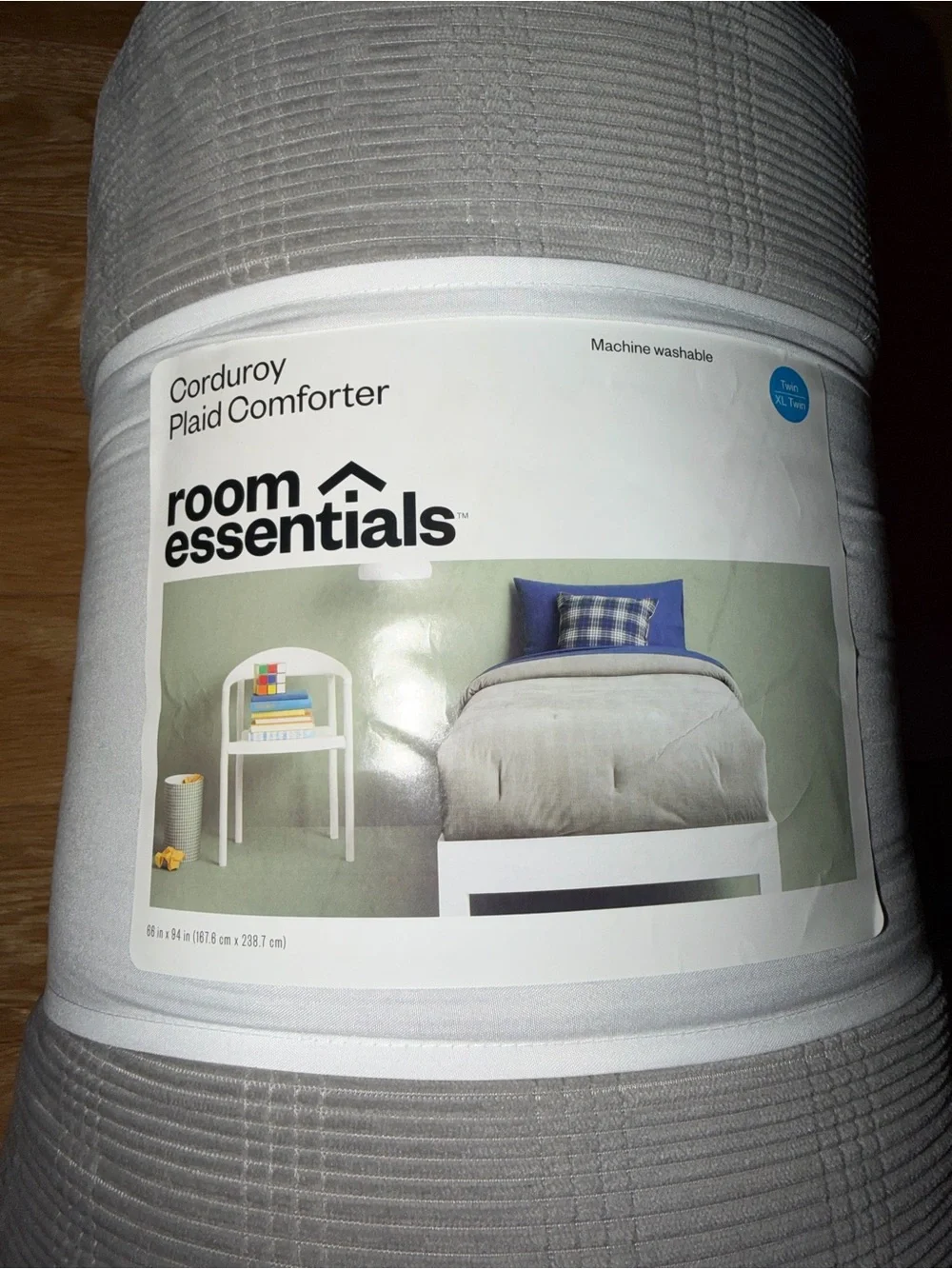 BRAND NEW Room Essentials Gray Corduroy Plaid Comforter - Light Gray